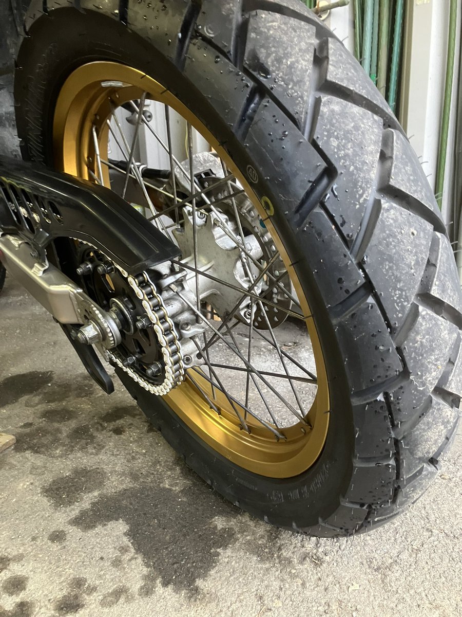 しょち tweet media