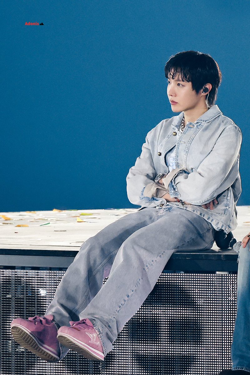 j-hope 'Safety Zone' telah mencapai posisi #1 di iTunes Indonesia untuk ketiga kalinya. We love you so much Hobi 💙

Terima kasih untuk semua yang sudah ikutan buying party. Masih bisa req saldo yaa

WE LOVE YOU HOBI
WE ARE PROUD OF YOU HOBI
#WeLoveYouHobi #jhope