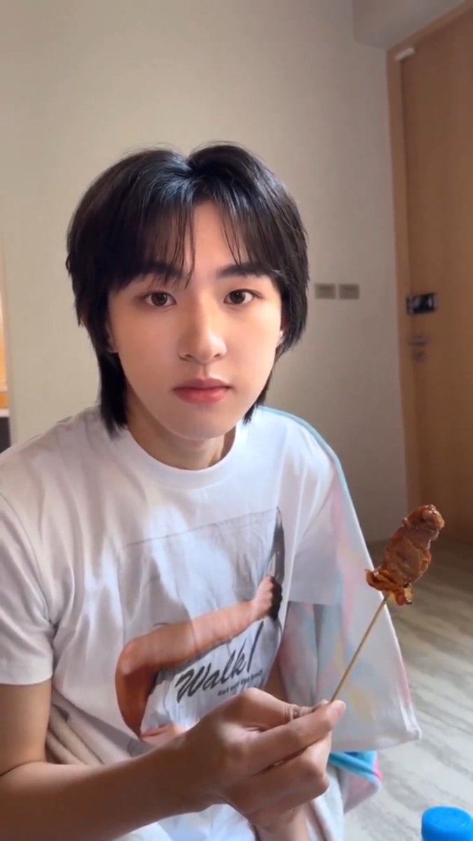 อาจู ◡̈ tweet media