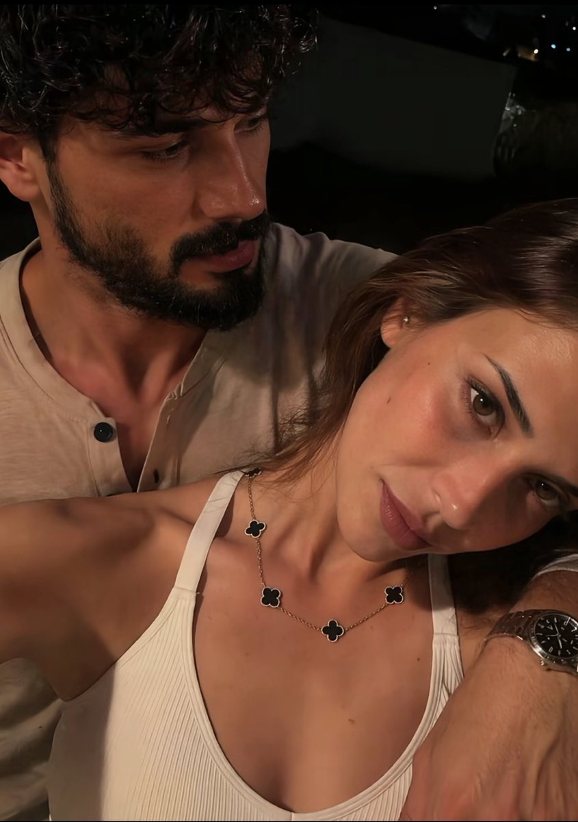 Asma_yi's tweet image. الصور كما يجب أن تكون ❤️🔥🔥🥹🥹

الكيمستري بينهم خيالية ❤️❤️🔥

#Yeraltı 
#DenDev
#AlCey