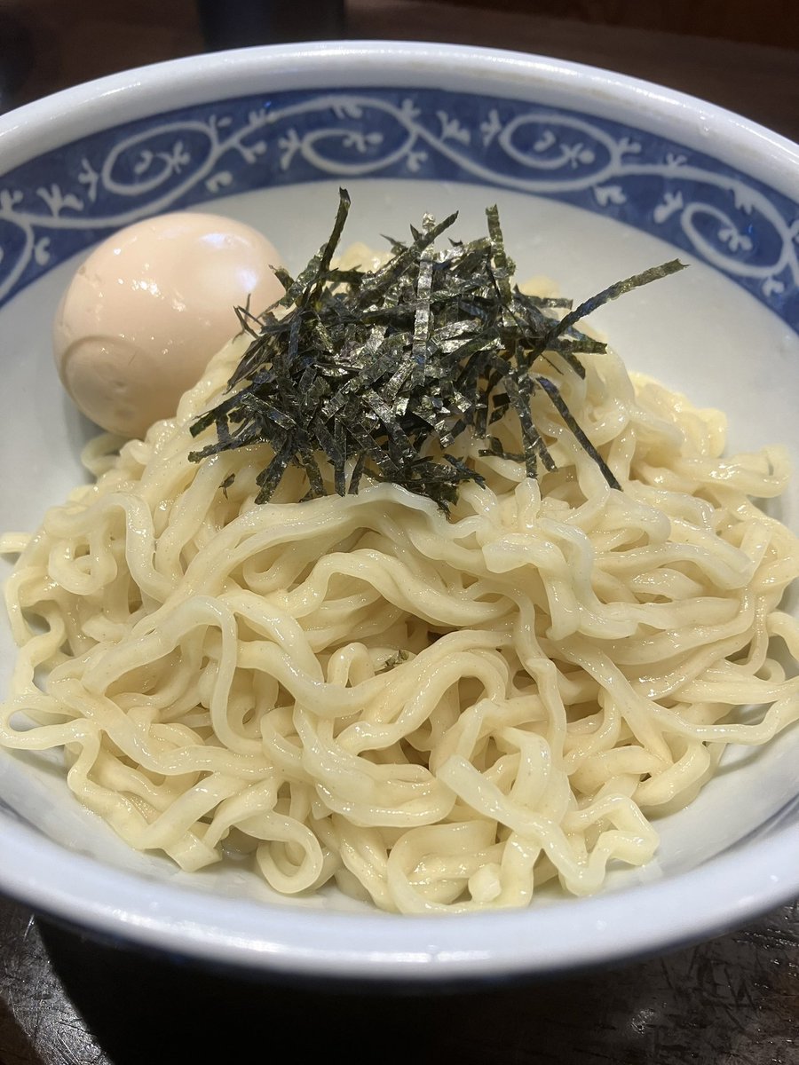 ワイズ tweet media