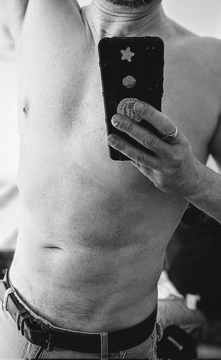 VelocityVe23's tweet image. #GetFit slacker