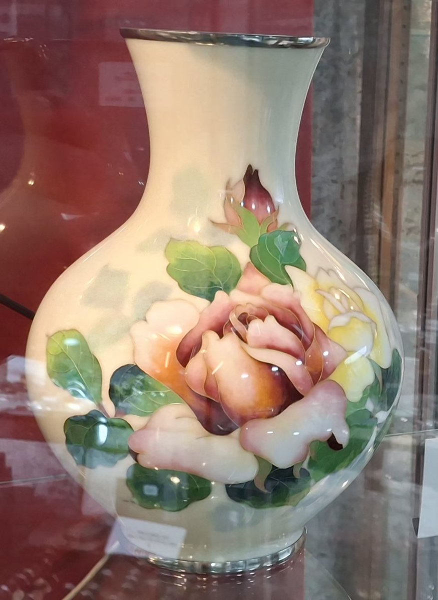 CJSINREGENT's tweet image. @CJSINREGENT 🐦
The Regent Emporium 

Open Mon to Sat 10 - 4.30
Sun 10 - 4
Church Street FY13NY 
Over 50 Stalls Antiques to Crafts

#TheRegentEmporium #Blackpool #TreasureTrove #Antiques #LittleThingsMatter
#Stall11 #LyntonCarr #Cloisonne #Ando #Japanese #BlackpoolsBestKeptSecret