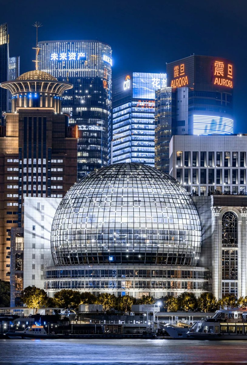 LiveinXiQing's tweet photo. Night, Shanghai. https://t.co/CP3qMJxwSI