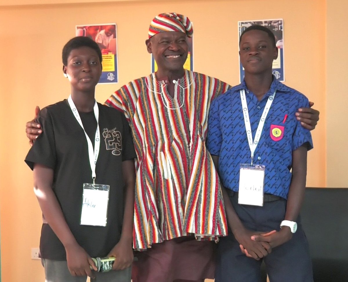 atu_uat's tweet image. It was such a joy to spend time with @COnlineAfrica’s child advisors, and to discover just how much they already understand about online safety. @sg_atu engaged bright young minds whose perspectives were thoughtful, fresh, and a real gift to the conversation. #Accra #Ghana