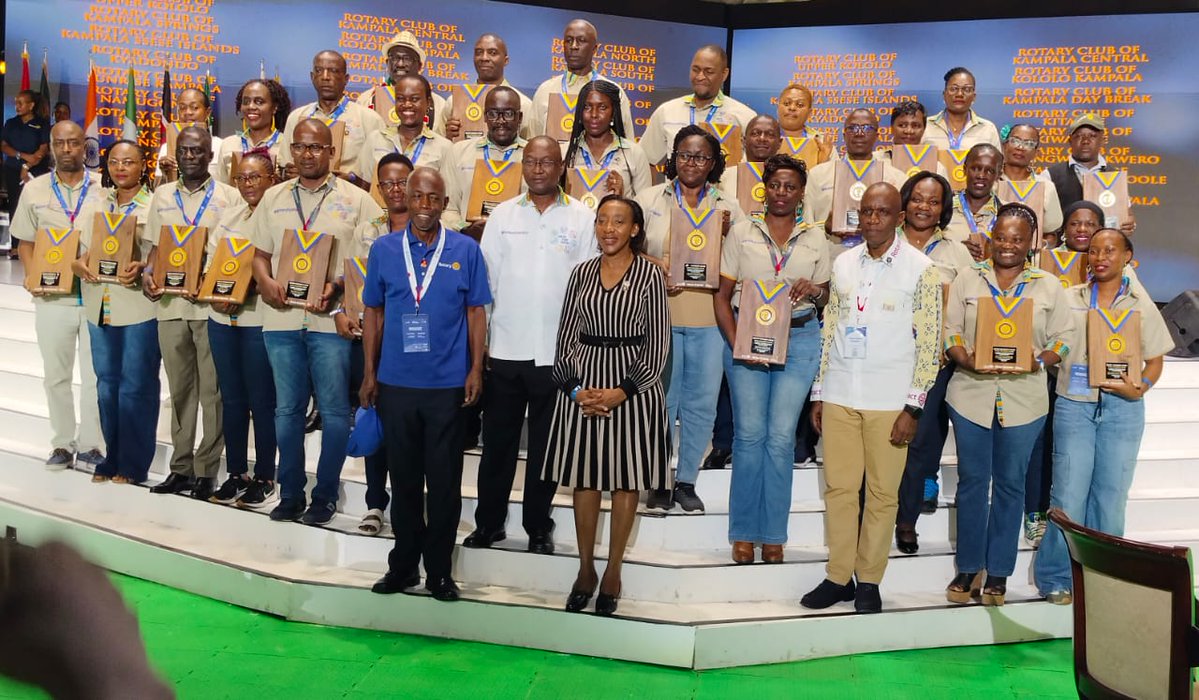 RotaryClubofSu2's tweet image. #Congratulations @RotaryClubofSu2

 #DGAwards Recognization by DG @dgrotaryd9213 for contributing over 10,000 this Rotary year.

To every #Sunrisers, this is your award, Thank you for your generosity and kind hearts

Our Foundation is the engine that powers Rotary’s impact.