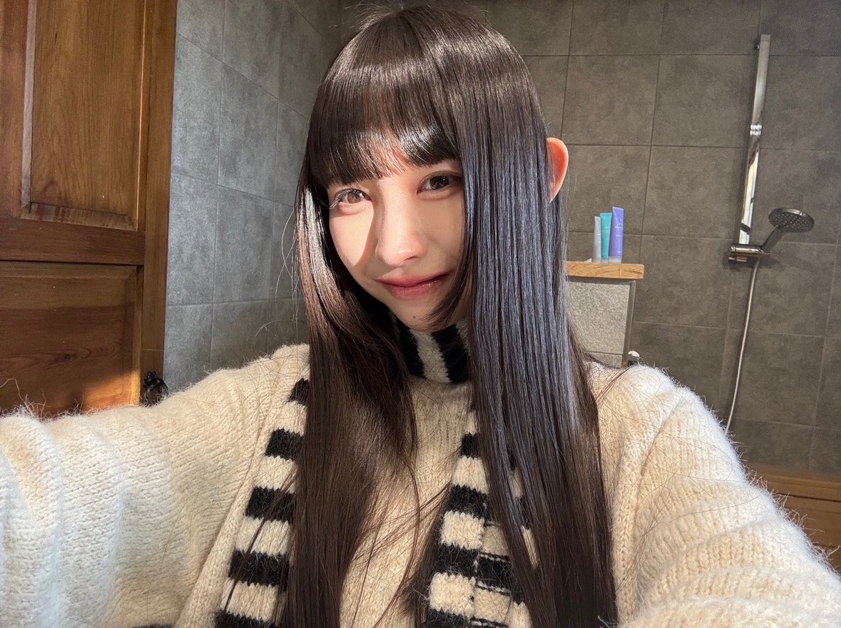 saaya_minase_'s tweet photo. 光もれ https://t.co/Ze9lZD2IFW