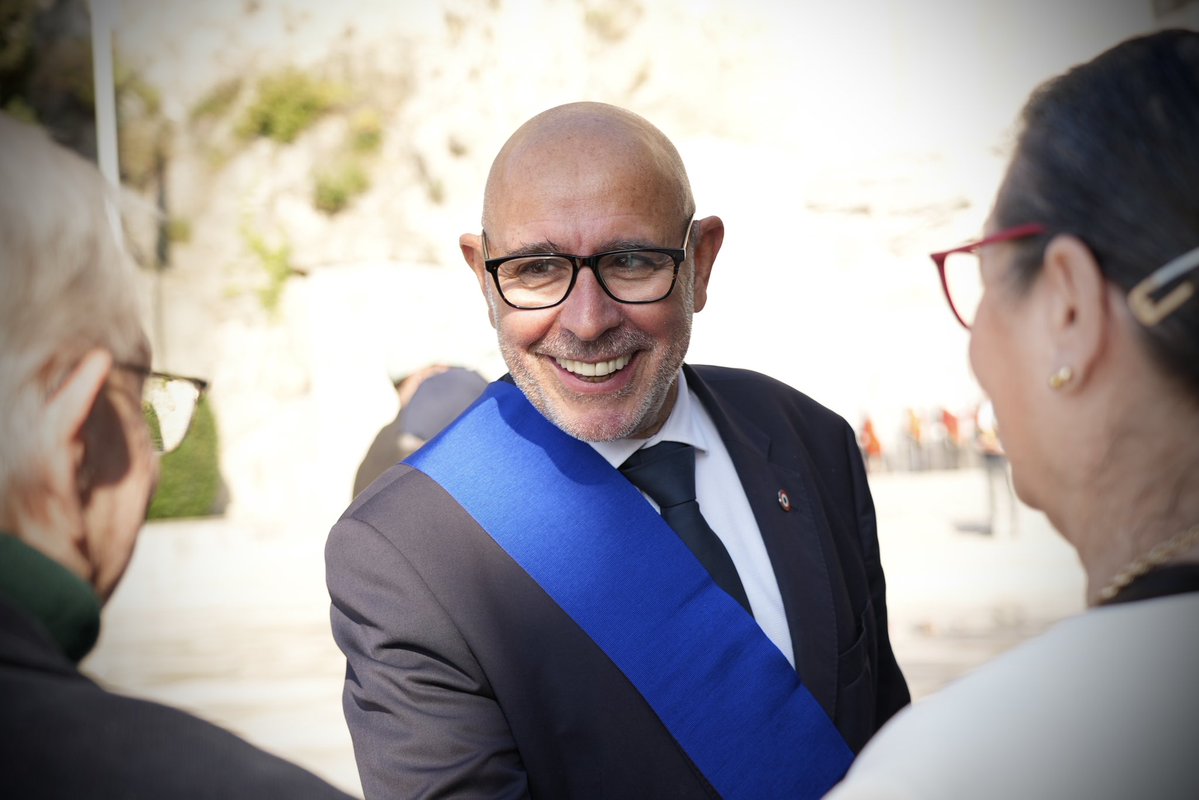 Pr. Laurent Castillo tweet media