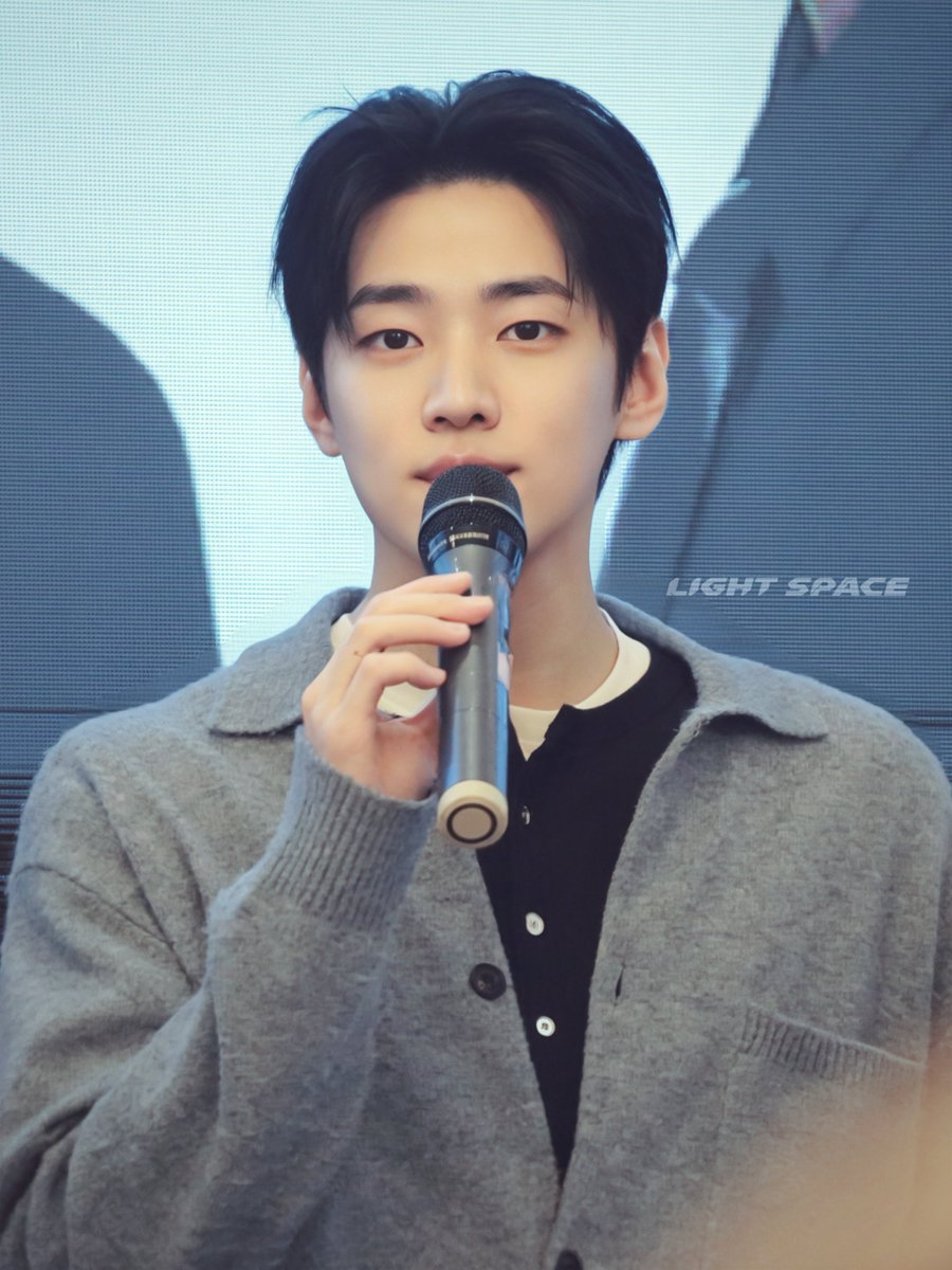 박재찬시그널만렙_LIGHT SPACE tweet media