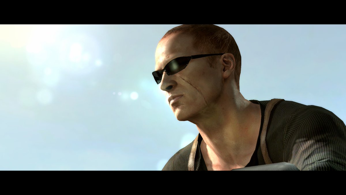 playing re8 🍎 tweet media
