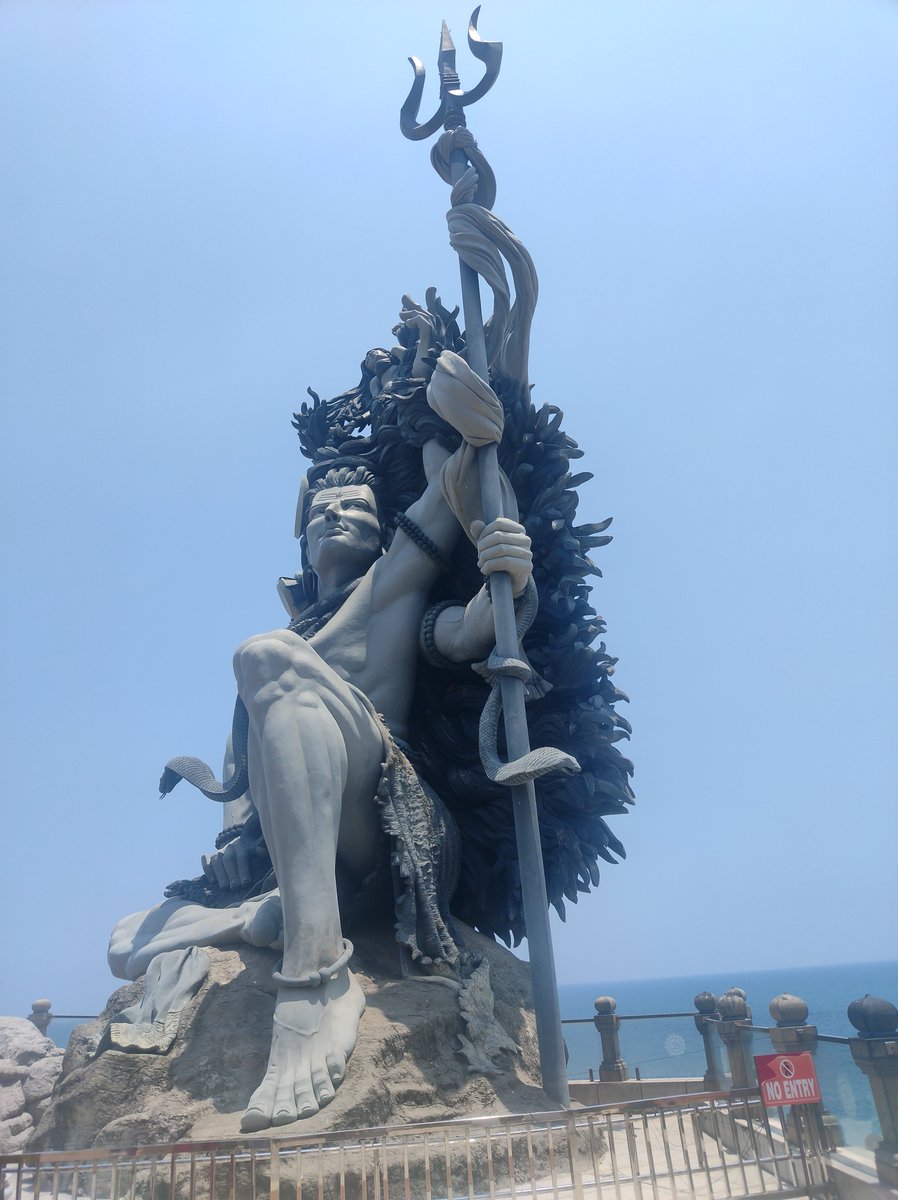 IAMTHESS4's tweet photo. Azhimala, Trivandrum

चंद्रचूड शिव शंकर पार्वती रमण निनागे नमो नमः... https://t.co/L9sNGIGptQ