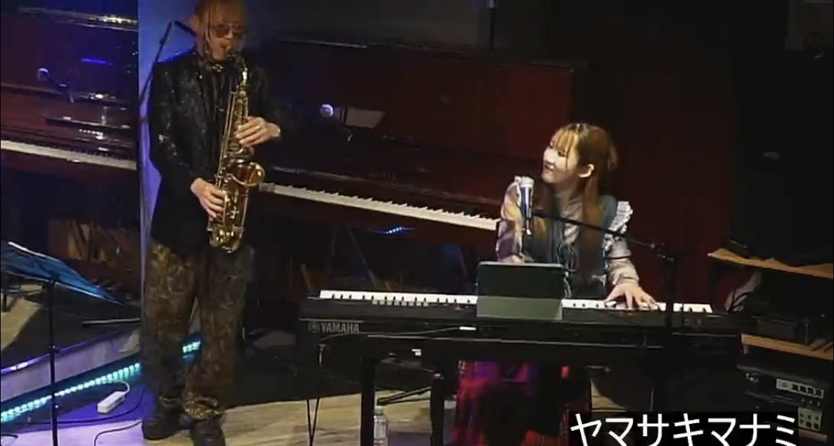 ヤマサキマナミ.info tweet media