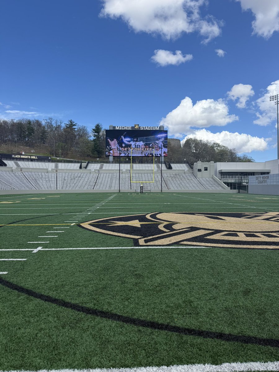 LandonB173's tweet photo. Thank you @Coach_romero18 &amp; @CoachSaturnio for having me out for the spring game!!! @ArmyWP_Football 
#GoArmy 
@Coach_LeDonne @HKA_Tanalski @PR_RamsFootball @wpialsportsnews https://t.co/cDUMSHx1Ag