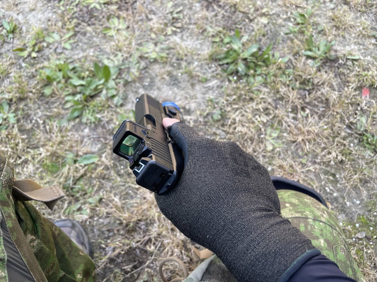 Taka2323Airsoft's tweet photo. 今日は練習会
身体操作をメインで色々と…
#13BASE https://t.co/orbZj6Z4cT
