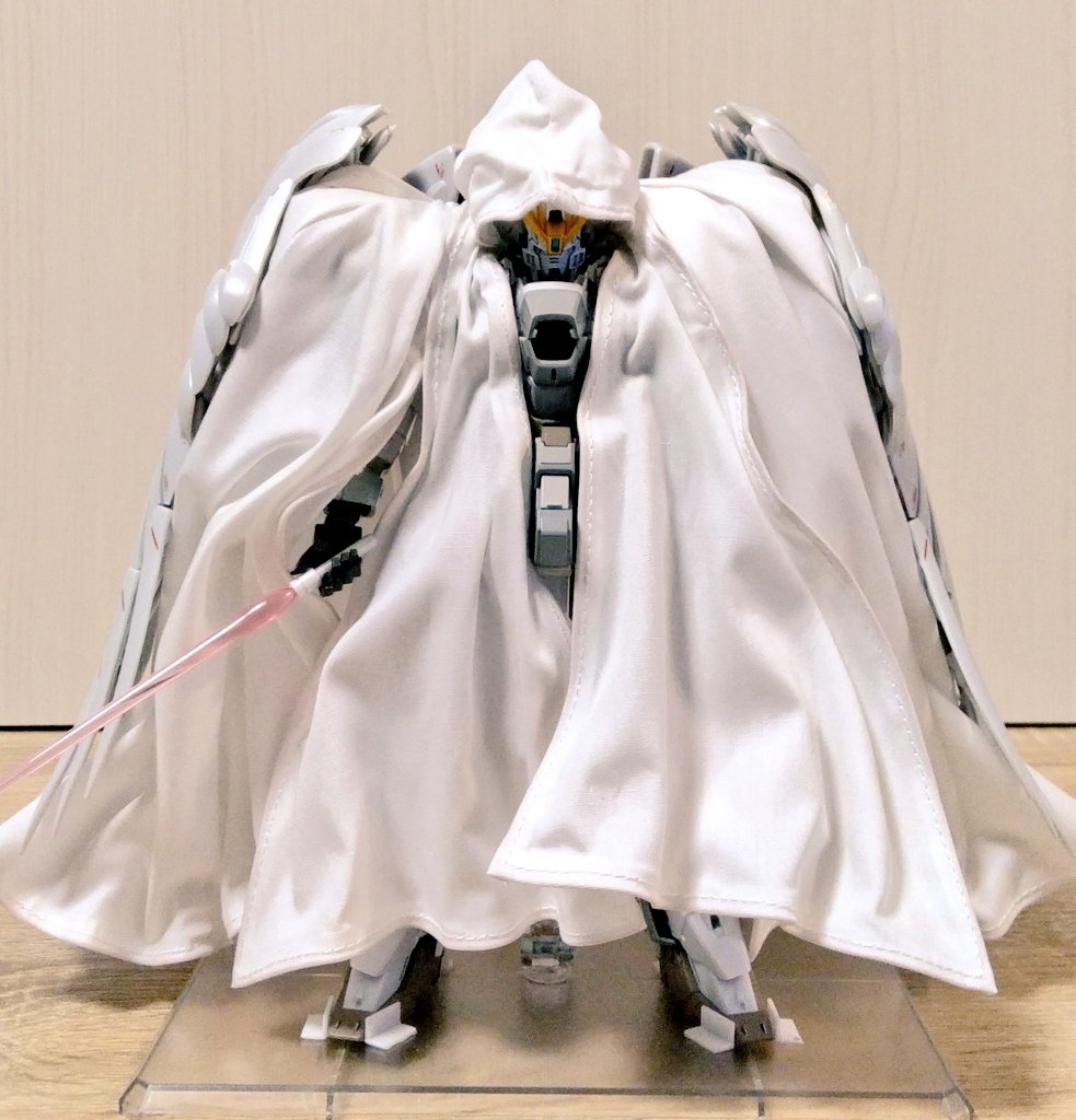 メタルコンポジット ウイングガンダムゼロクロークドカスタムのローブ