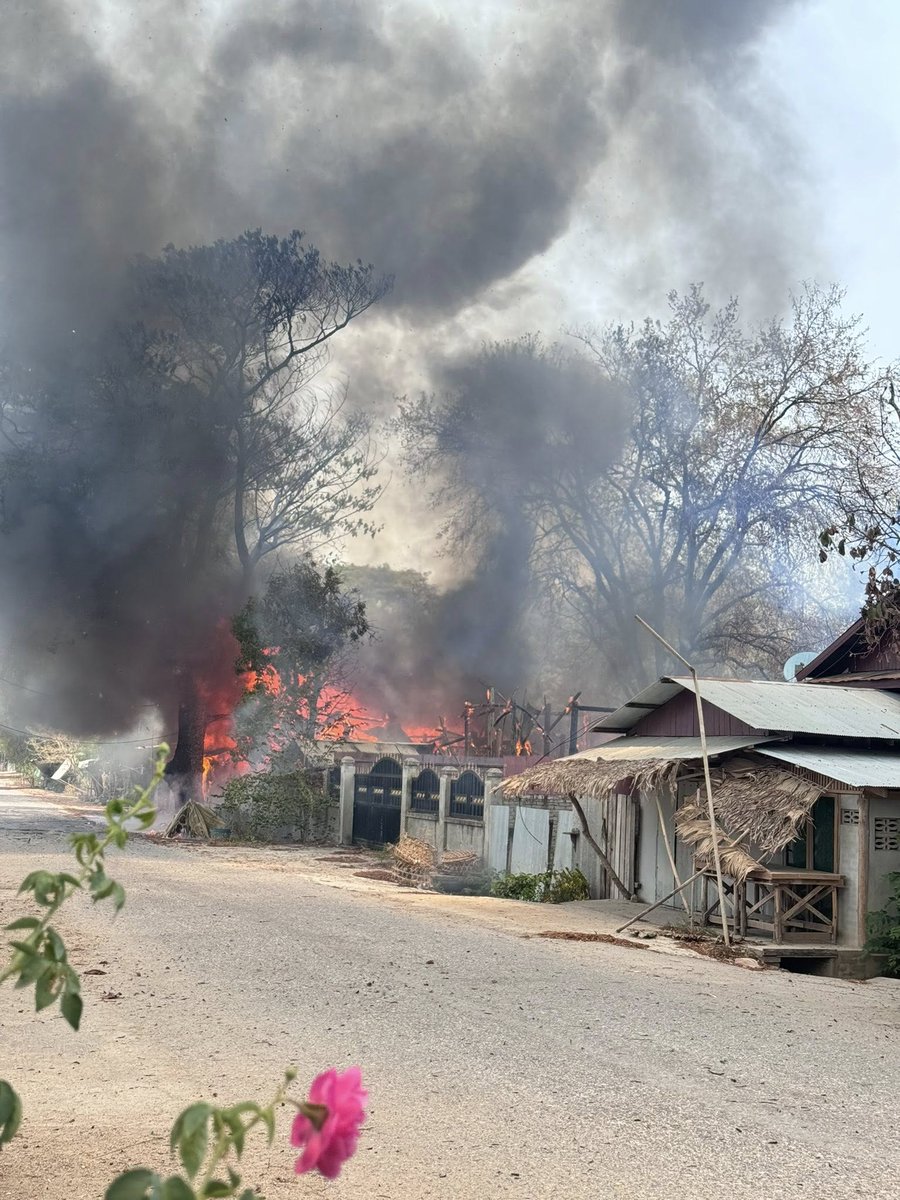 မြဝတီတိုက်ပွဲမှာ စစ်တပ် လေကြောင်းနဲ့ အပြင်းအထန်ခုခံနေ

ဆက်လက်ဖတ်ရှုရန်>>>
burmese.thanlwintimes.com/2026/04/18/မြဝတီတိုက်ပွဲမှာ-စစ်တပ-2/