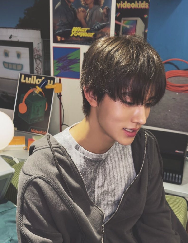 shnzipz's tweet image. restarting - day 6
hellooo i’m seiya, currently looking for interactive moots :)

— filo, minor, enfp, she
— coer, engene, gllit
— not new to #stantwt &amp;amp; #kpoptwt
— any fandom is okii !!

♡ / ↻  to spread and be moots