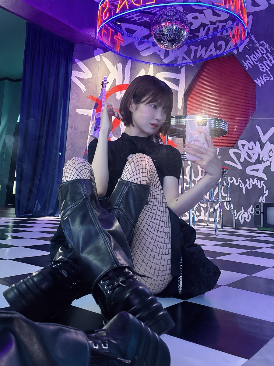 琴里ここ tweet media