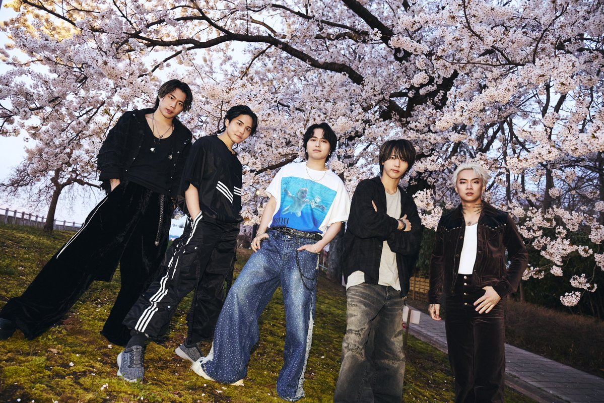 Novelbright tweet media