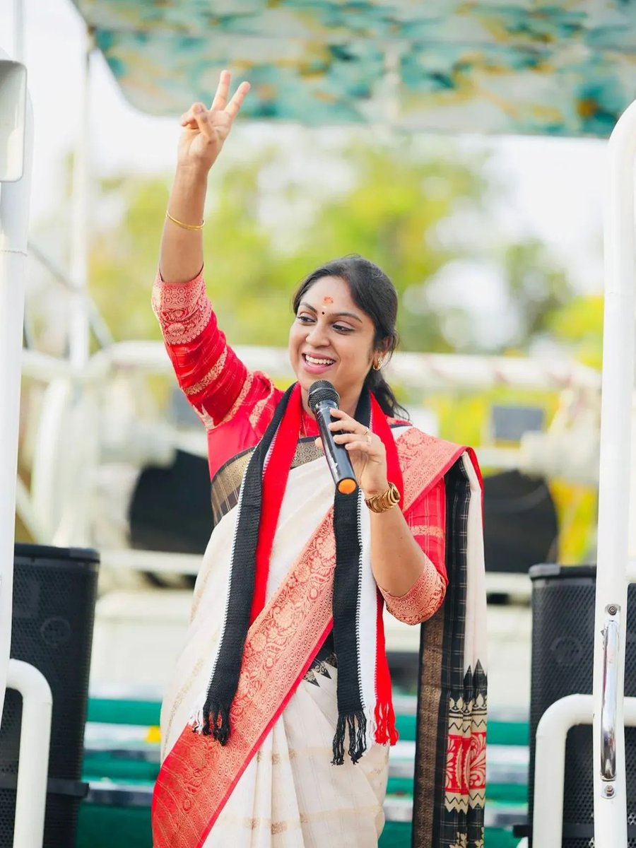 Logu_Karur's tweet photo. #EPSfor2026 ✌️🌱
#vote4aiadmk 
#nammadoctordhivya https://t.co/368ohT4QcA