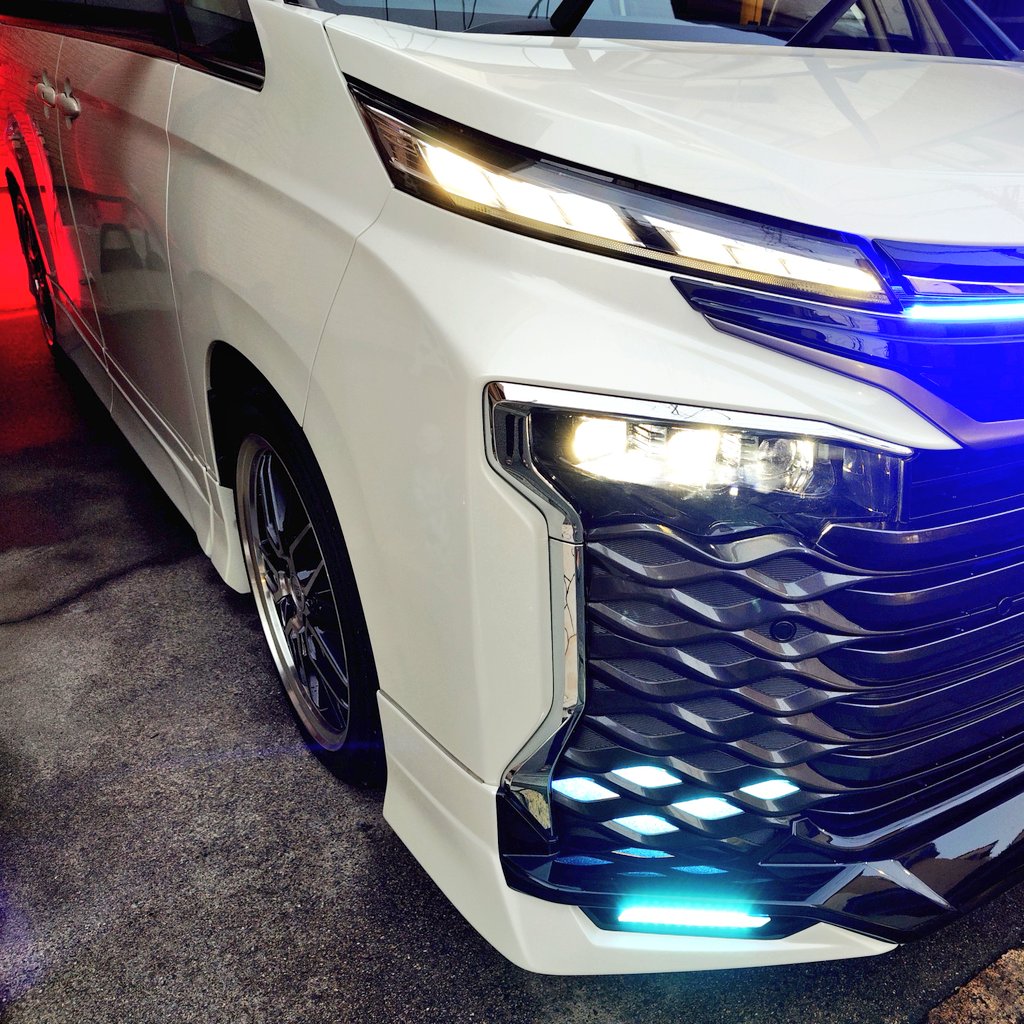 x_doronpa_x's tweet image. ヴォクシーの
洗車オワタ✨🚘🧽🪣

#洗車
#carwash
#ヴォクシー
#voxy
#voxy90