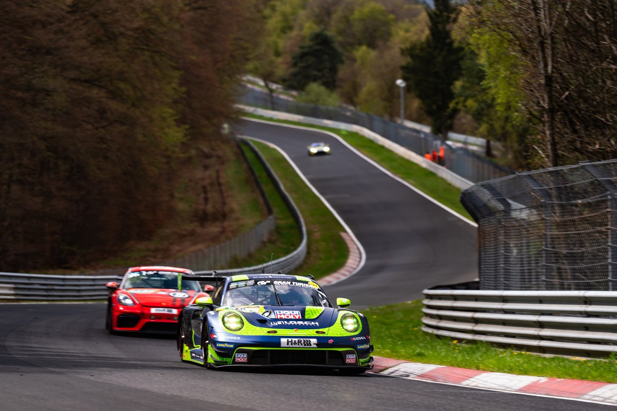 PorscheRaces's tweet image. #Qualifiers - The qualifying session for the 1st Qualifiers race @Nuerburgring was interrupted following an accident. In the end, the No. 48 Porsche from @TeamBlackFalcon set the 4th-fastest time. The @MuehlnerMotors #Porsche also managed to break into the top 10. A total of 11