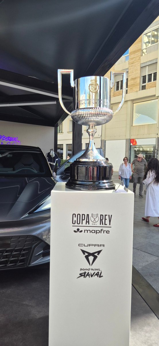 REY CHOLO tweet media