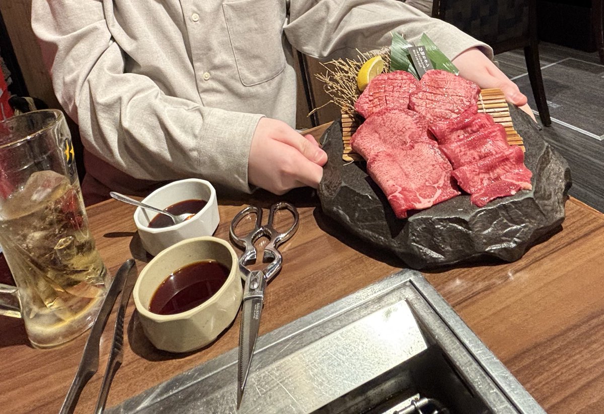 よしだ tweet media