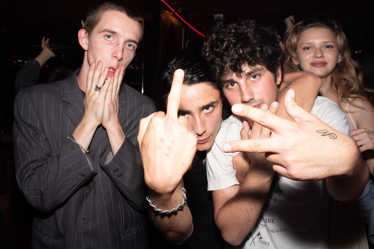 conceal updates tweet media