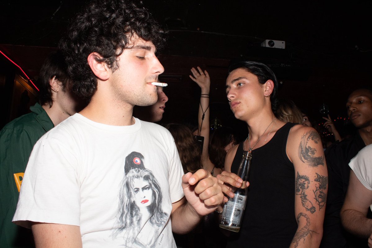 conceal updates tweet media