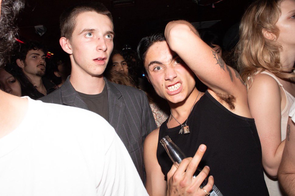 conceal updates tweet media