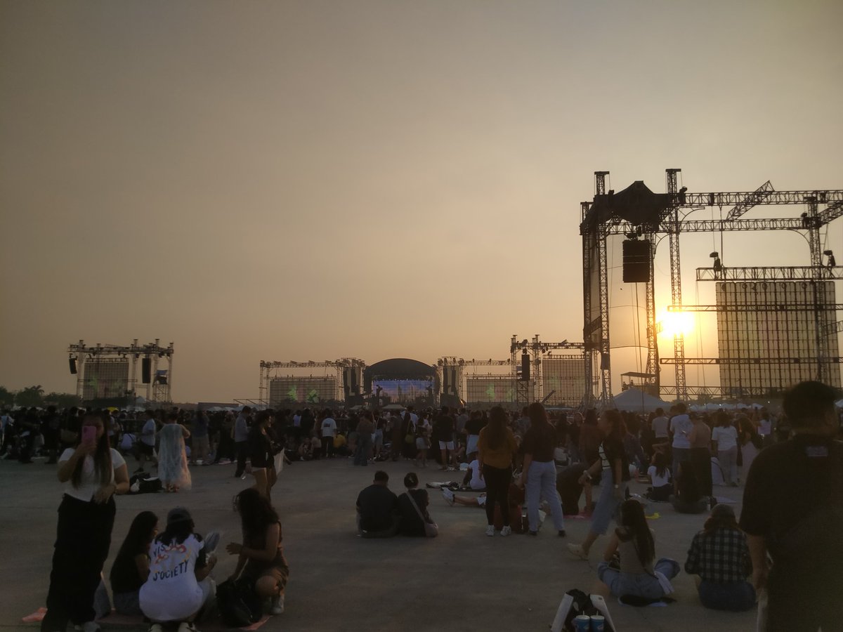 Gelarie🍭☀️ tweet media