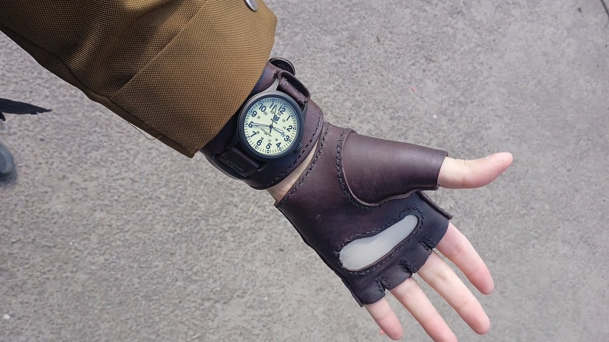 ∆Мудило в піксельній цегейковій шапці∆ tweet media