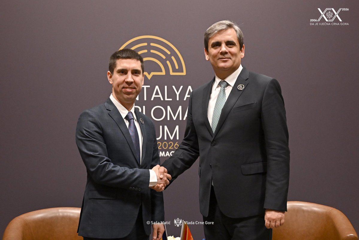 MFA_MNE's tweet image. DPM &amp;amp; FM Ibrahimović met with the Deputy Prime Minister and Foreign Minister of #Moldova @MoldovaMFA Mihai Popșoi @MihaiPopsoi reaffirming friendly bilateral relations and a shared commitment to further strengthening cooperation.

#Montenegro 🇲🇪, as the most advanced EU 🇪🇺
