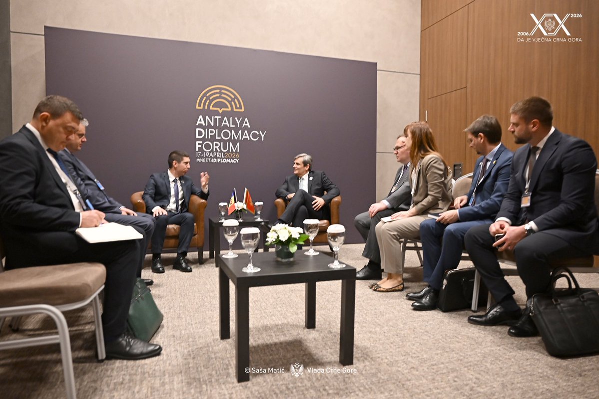 MFA_MNE's tweet image. DPM &amp;amp; FM Ibrahimović met with the Deputy Prime Minister and Foreign Minister of #Moldova @MoldovaMFA Mihai Popșoi @MihaiPopsoi reaffirming friendly bilateral relations and a shared commitment to further strengthening cooperation.

#Montenegro 🇲🇪, as the most advanced EU 🇪🇺