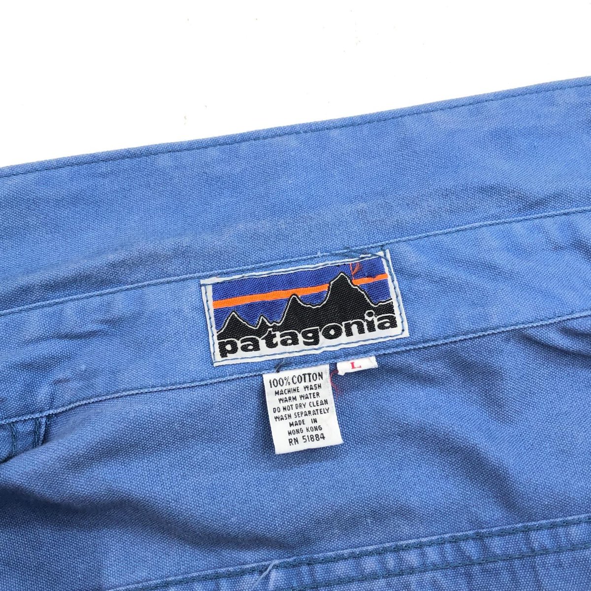 eaglebase2's tweet image. 本日8時の新商品！

PATAGONIA パタゴニア 70s ワークシャツ !

70s初期デカタグ
ピグメントダイのようにご使用で
表面が白っぽくなっていくような生地
キャンバス地で
アタリ色落ち感は独特で
とてもいい雰囲気があります

ぜひ、ご愛用ください
eaglebase.thebase.in
#古着 #パタゴニア好き