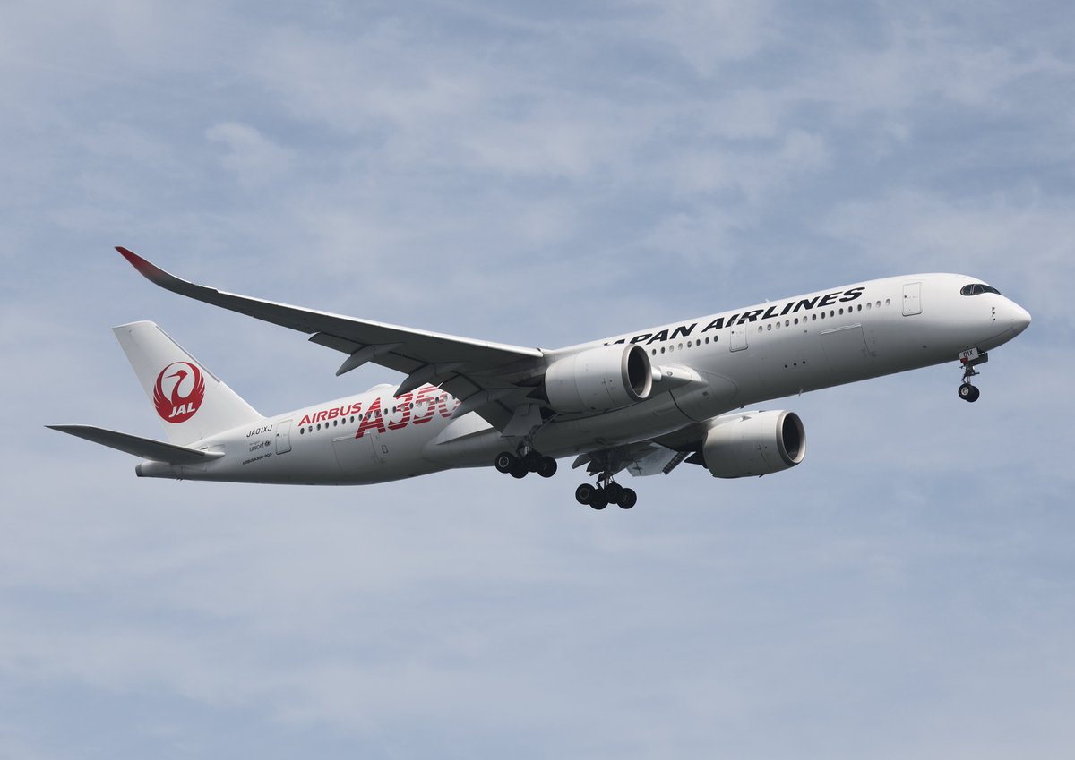 akira_raptor01's tweet image. 2026年4月18日
#羽田空港（Tokyo International Airport）
#HND #RJTT
⑥Japan Airlines   Airbus A350-941   JA01XJ
   'JAL A350-900導入記念 レッド'