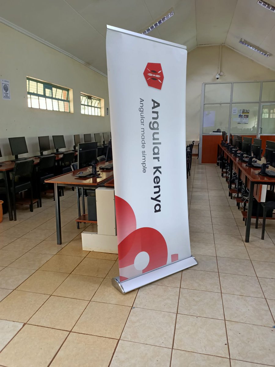 Vazy910983Vazy's tweet image. We are live with @angular_kenya  here at the university of embu ..it a campus tour  by angular ..invited by @GdGoC_Uoem
#angular #google #gdg
