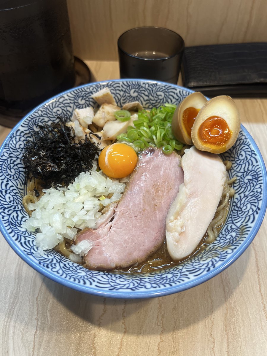 XⅢ-RøXäS-XⅢ tweet media