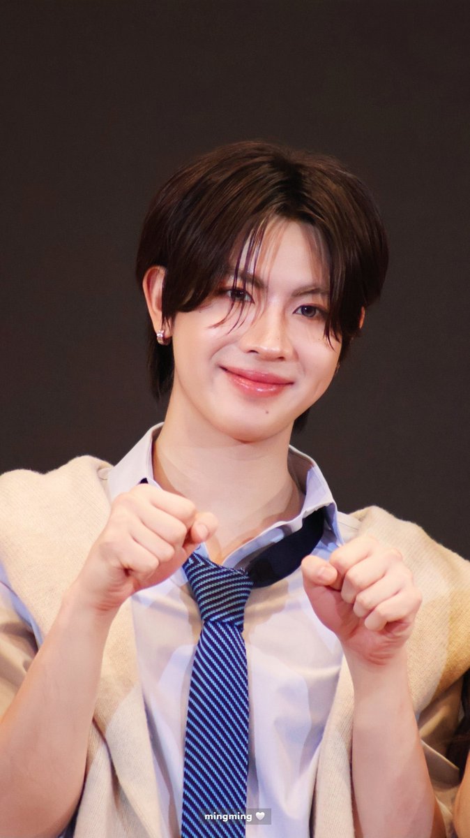 ยายน้องเรนนี่ลูกป๊าเติ้ลกะเฟิ้ดๆ tweet media