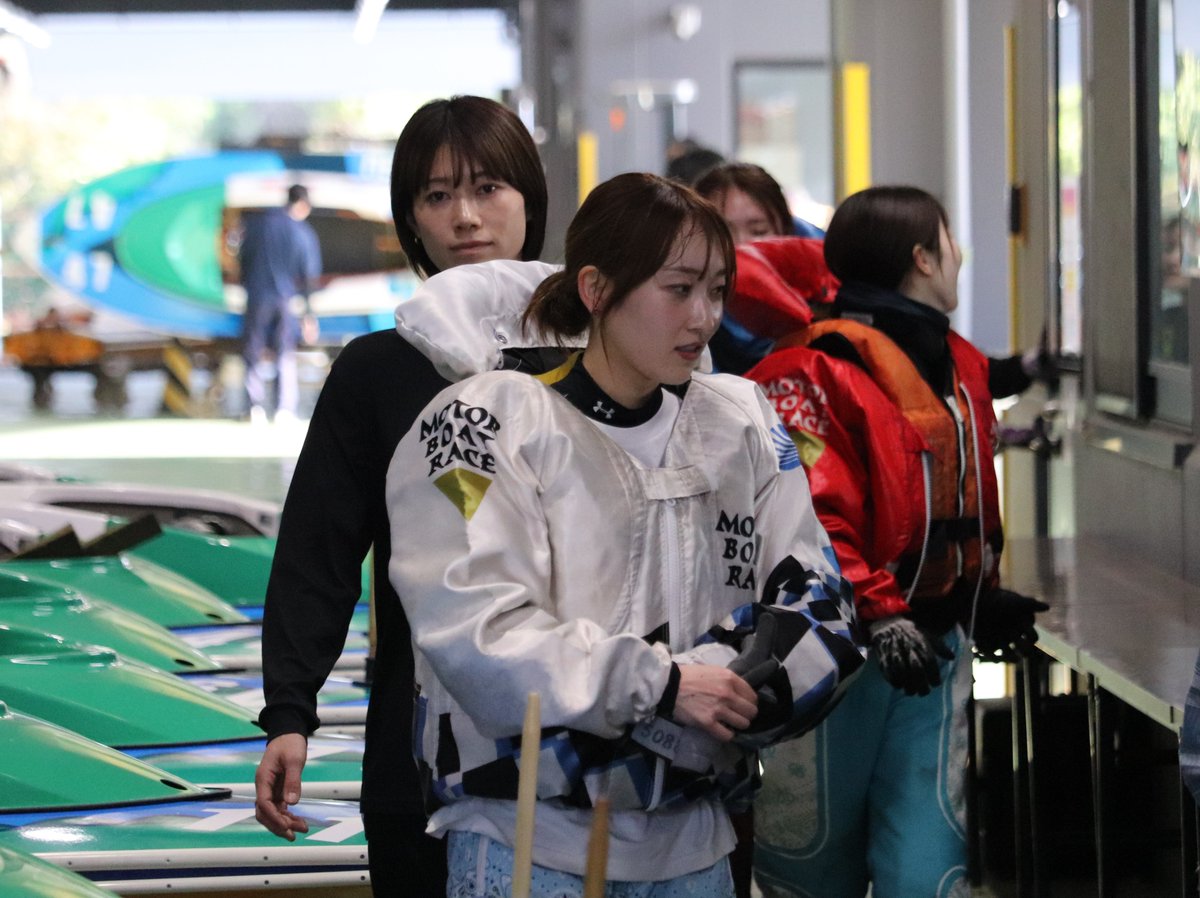【#津ボート　ヴィーナスシリーズ・４日目】
５日目の準優メンバーが決定しました！

10Ｒは　#井上遥妃、11Ｒは　#戸敷晃美、　12Ｒは予選トップ通過の　#高憧四季　がそれぞれ１枠となりました。