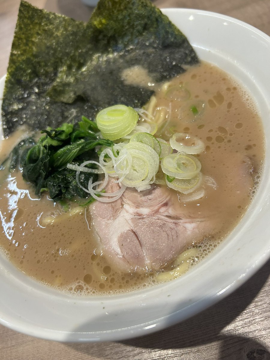 かりこ tweet media