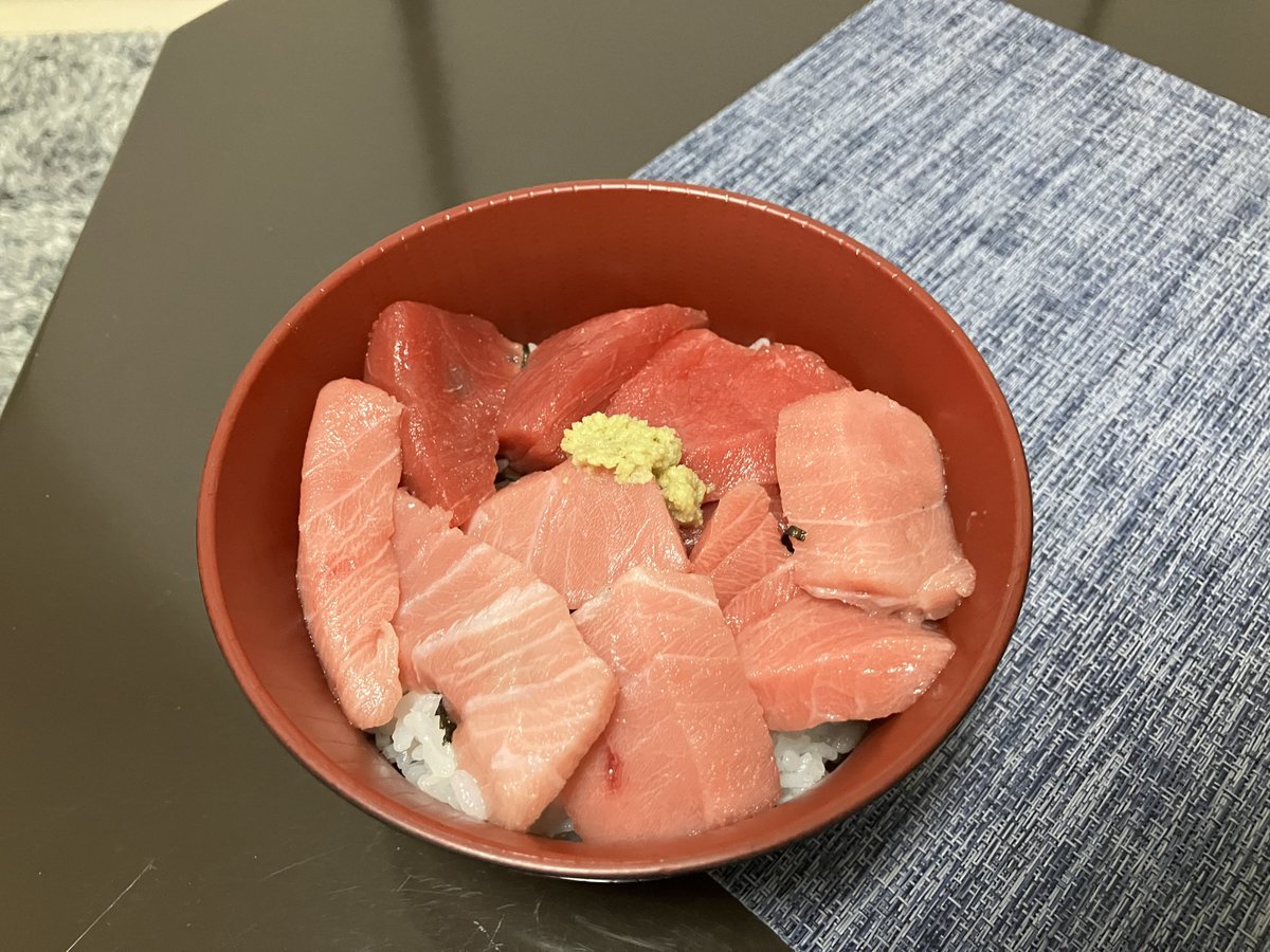 おやつカンパニーLIMITED tweet media