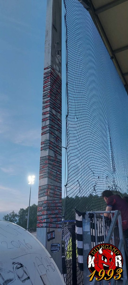[Pau - Guingamp] 31ème Journée Ligue 2 (17/04/26). 10aine de KR présents à Pau ce vendredi soir. Bravo une nouvelle fois aux courageux qui ont représenté le groupe. 👏