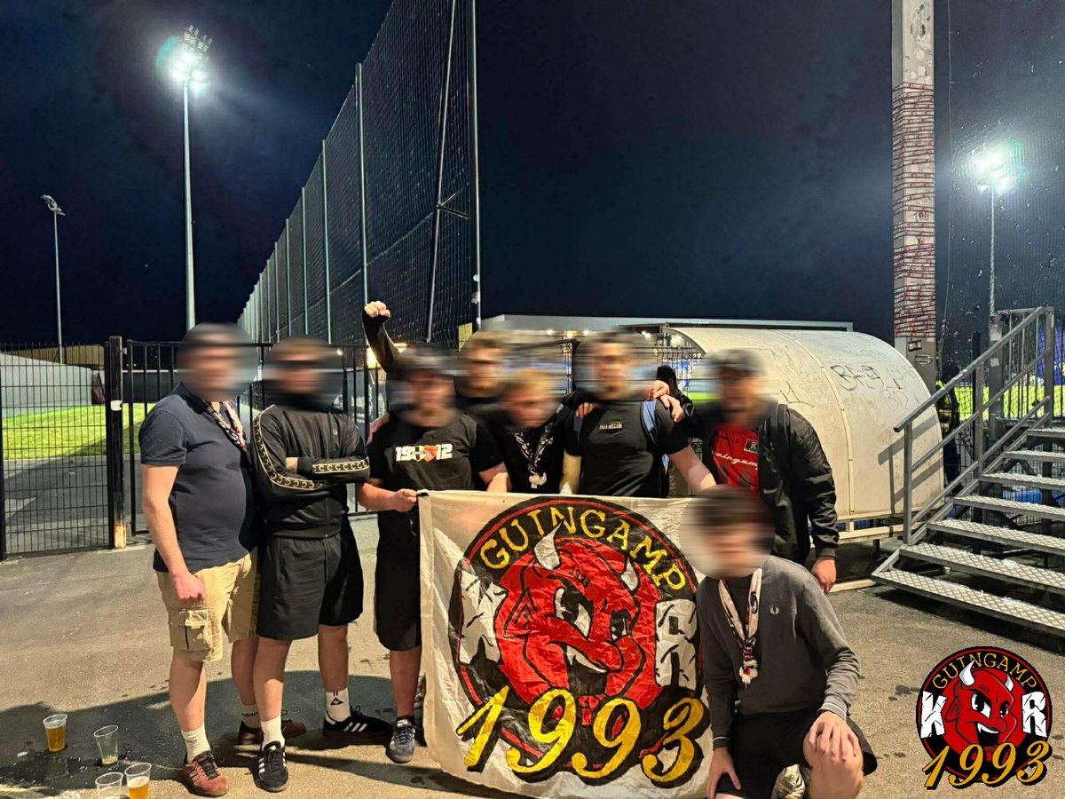 KopRouge93's tweet photo. [Pau - Guingamp] 31ème Journée Ligue 2 (17/04/26). 10aine de KR présents à Pau ce vendredi soir. Bravo une nouvelle fois aux courageux qui ont représenté le groupe. 👏 https://t.co/xMBczBhzus