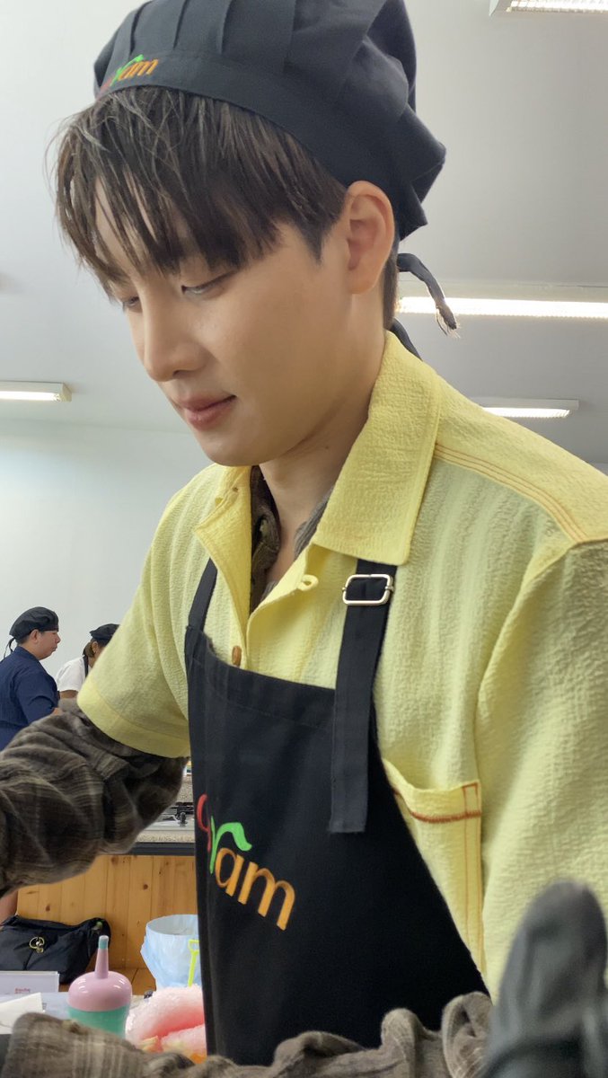 BabiiBiw's tweet photo. ไอ่หมาเด็กมานี้มา 🐶💙
#meanphiravich #m34nismind
#CPRAM #ซีพีแรม #CPRAMFOODSTATION
#CPRAMFOODSTATION_Songkran2026
#songkran #สงกรานต์
#มีนพีรวิชญ์ https://t.co/85V4ENPR4N