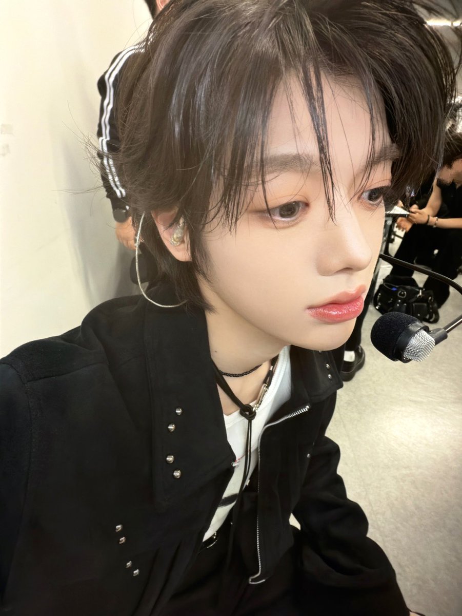 LUN8_members's tweet photo. [#유우마]
일본에서의 프리미엄 이벤트,
그리고 JJ50th Anniversary Fest 2026 정말 감사합니다!🫶🫶
또 곧 만날 수 있기를 바랄게용🥰🥰

また、会いましょうねん🐸

#루네이트 #LUN8 #yuma https://t.co/BEFuMPw9vg