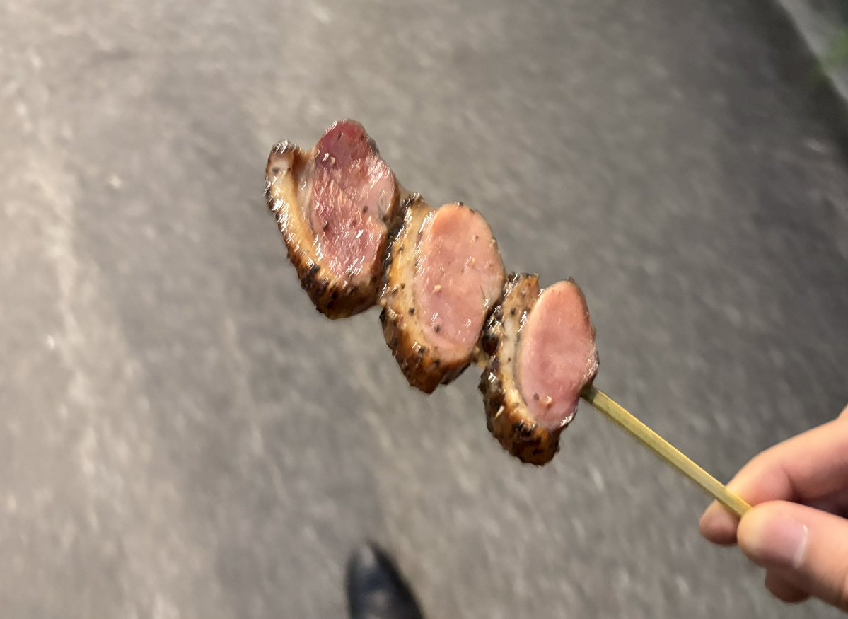 ななす/ Nanas tweet media