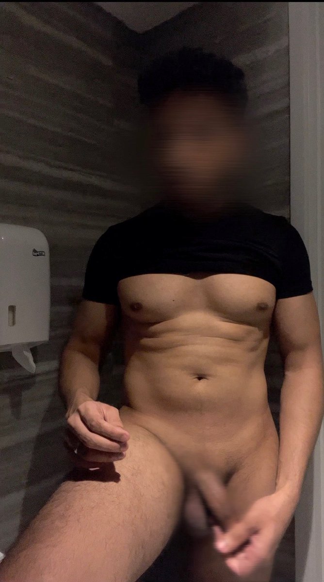 boysgzxx's tweet photo. hope he likes it https://t.co/qgmVran6IA