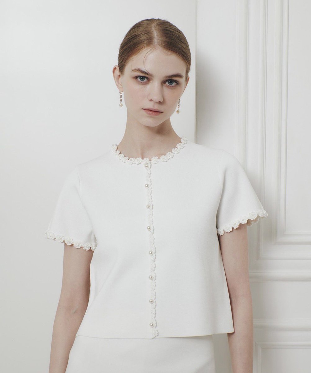 はしこ tweet media